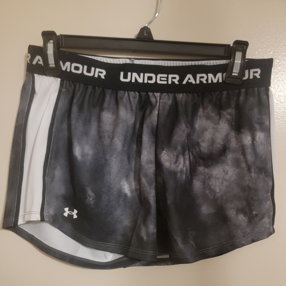 NWT Girls Large Under Armour Black & White Tie-Dye Running Shorts
